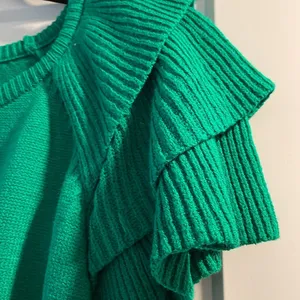 Sugar lips ruffle sleeve sweater- Size: Medium thumbnail 3