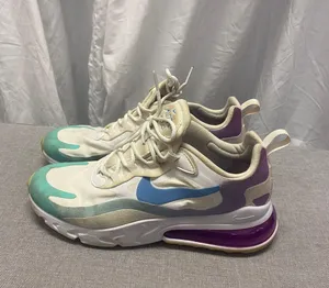 Nike Air Max 270 React thumbnail 2