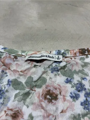 Abercrombie & fitch Floral Smocked Waist V-Neck Top small thumbnail 2