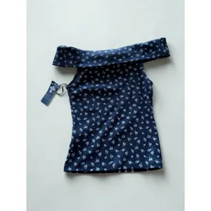 Hollister Womens Navy Blue Floral Off The Shoulder Ribbed Top NWT Size S thumbnail 2