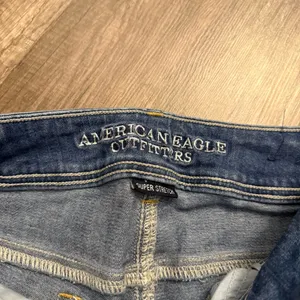 American Eagle Kick Boot Medium Wash Bootcut Jeans  thumbnail 5