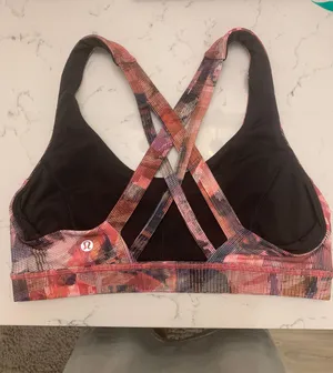Lululemon Sports Bra thumbnail 2