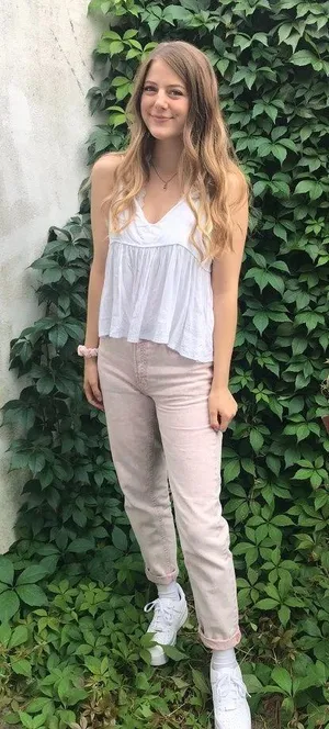 Urban Outfitters BDG Light Pink Acid Wash High-Waisted Denim Mom Jeans 26 thumbnail 2