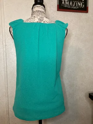R.Q.T Petite blouse size: PS Green thumbnail 3