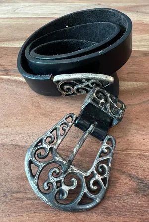 Artisan Vintage 90's black leather belt intricate antique silver buckle M 31-34 western thumbnail 1