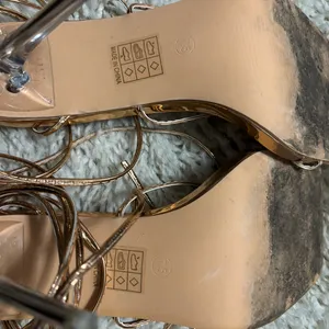 Elegant Gold Strappy Heels Size 7.5 thumbnail 5