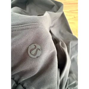 Lululemon Keep Moving Pant 7/8 High-Rise Black Luxtreme Size 8 thumbnail 5