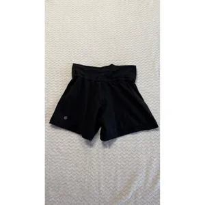 Lululemon Black Fold Over Waist Drawstring Athletic Shorts Size 4 thumbnail 4