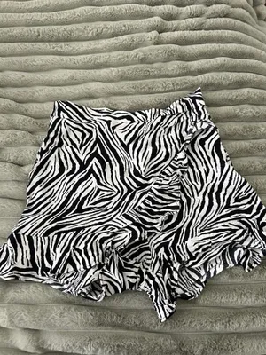 ZARA Zebra Skort thumbnail 1