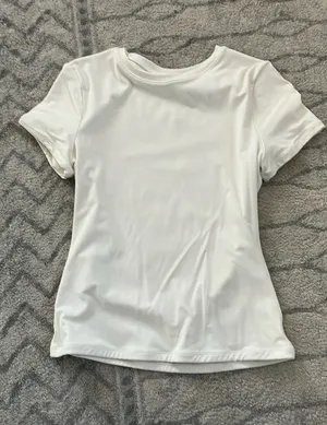 Amazon Suukdess white t shirt thumbnail 1
