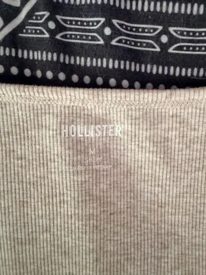 Hollister Baby Tee thumbnail 2
