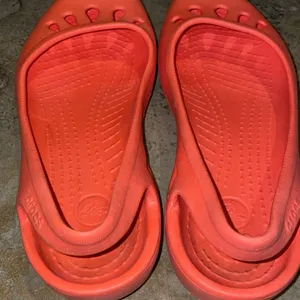 Crocs Malindi Women’s 7 Coral Orange Slingback Flat Slip On Ballet Teardrop Shoe thumbnail 5