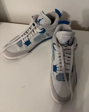 Jordan 4 Military Blue thumbnail 1