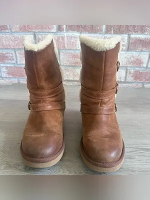 UGG Becket Tall Shearling Boots Winter Women’s 6 Chestnut Leather Buckle Snow thumbnail 2