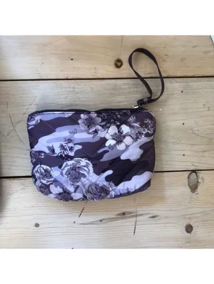 Cynthia Rowley EUC Women's Large Quilted Purple Floral Camo Weekender Bag thumbnail 12