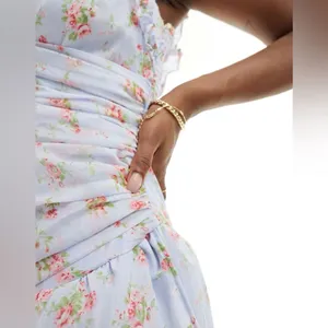 Abercrombie & Fitch Floral Asymmetric Ruffle Maxi Dress Size Small NWT Tiered thumbnail 4