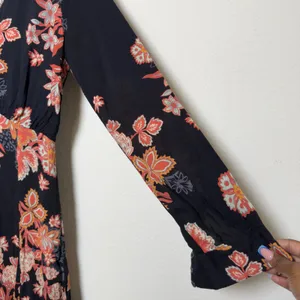Free People Women Miranda Dress 2‎ Black Floral Whimsigoth Midi Date Night thumbnail 5