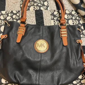 Michael Kors Black and Brown Shoulder Bag thumbnail 2