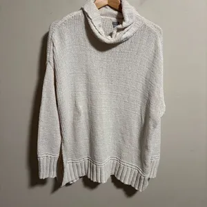 Aerie Chenille Oversized Turtleneck Sweater Ivory Cream- Size Medium thumbnail 3