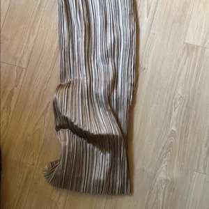 PLT GOLDISH Pleated Dress Gold Size 4 thumbnail 3
