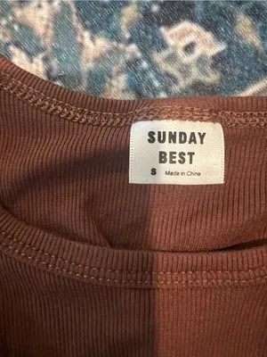 Sunday best Brown Scoop Neck Crop Tee thumbnail 10