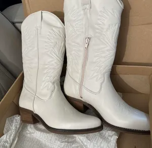 Steve Madden Boots thumbnail 1