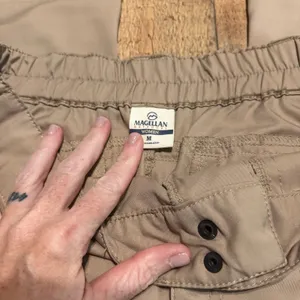 Magellan Women's Khaki Convertible Shorts Pants Sz M Outdoors Hiking Lightweight thumbnail 4