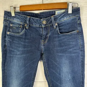 G Star Raw Women size 28 29 Dark Wash 3301 Low Rise Straight Leg Jeans thumbnail 3