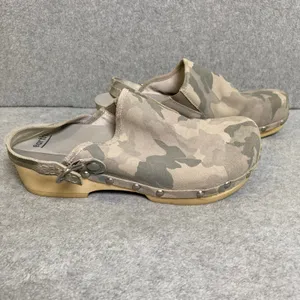 Earth Camo Leather Wood Clogs Women 11 Gray Studded Slingback Comfort Shoes EUC‎ thumbnail 3