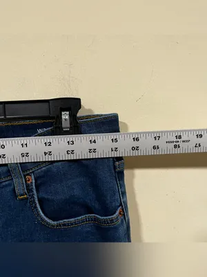 Boden W29 L28 MID RISE CIGARETTE JEANS" EUC blue denim thumbnail 3