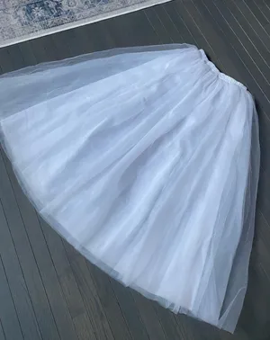 White Tulle Skirt Size Large thumbnail 4