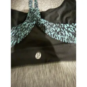 Lululemon Athletica Black Blue Animal Print Crossback Sports Bra Size 6 thumbnail 4