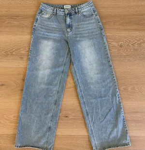 Peppermayo Jeans Baggy Wide Faded Size 6 Blue thumbnail 1