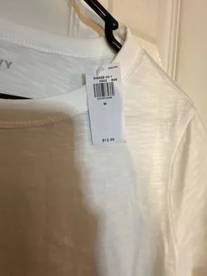 Old Navy Everywear White T-Shirt Size M thumbnail 3