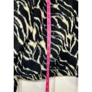 PacSun Zebra Print SzXL Cropped Sherpa Fleece Pullover – Black & Cream thumbnail 10