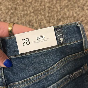NWT 7 For All Mankind Edie Jeans Blue Size 28 thumbnail 3