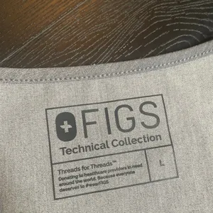FIGS Technical Collection Heather Grey Casma V-Neck Scrub‎ Top FW1000 Womens L thumbnail 2