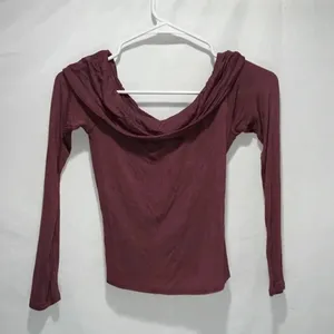 Purple off shoulder top xs‎ Charlotte Russe long sleeve twist front going out thumbnail 2