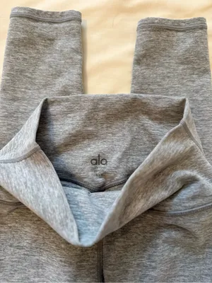 ALO YOGA | High-Waist Alosoft Lounge Leggings in the color Heather Gray thumbnail 6