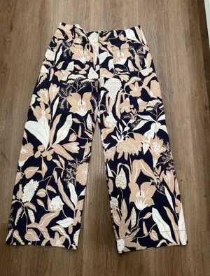 Anthropologie Maeve Jo Faulkner The Colette Floral Wide Leg Pants Navy Tan 32 thumbnail 1