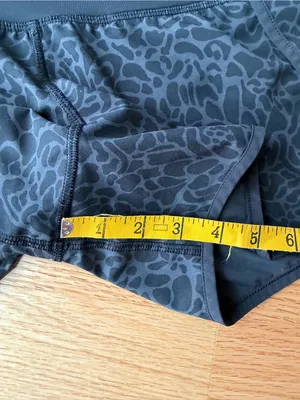 Lululemon Run Times Short 4-Way Stretch Petal Camo Black Size 4 thumbnail 6