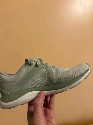 Lululemon Chargefeel Low Women’s Workout Shoes in Light Sage/Green Fern/White thumbnail 9