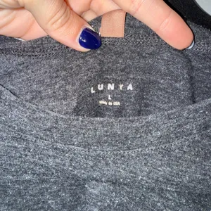 Lunya Long Sleeve Tee Women Large Charcoal Good Heathered Loungewear thumbnail 2