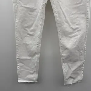 Gap NWT True Skinny Jeans Women’s Size 28 White‎ Denim Mid Rise thumbnail 3