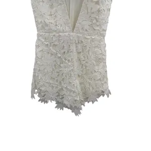 Sabo Skirt White‎ Floral Lace Plunge Neck Romper Bridal Bachelorette Size XS thumbnail 4