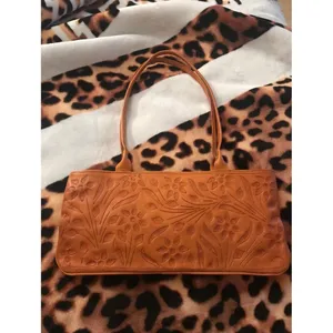 Brown Paraguay hand-tooled floral leather purse‎ hand tote shoulder purse cute thumbnail 4
