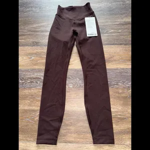 Lululemon Wunder Under Smoothcover High Rise 25” Espresso Size 0 NWT thumbnail 3