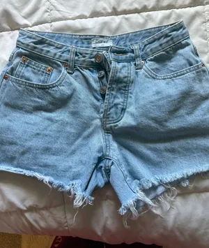 PARKE shorts thumbnail 1