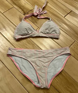Vineyard Vines Swim Suit thumbnail 1
