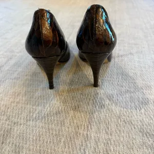 Antonio Melani Brown Croc Embossed Leather Pumps Heels Size 6 thumbnail 4